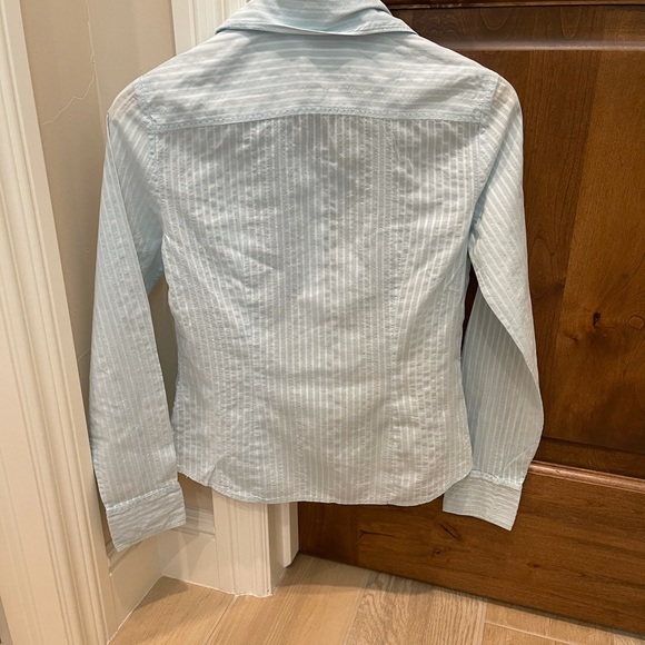 Banana Republic S long sleeve light blue blouse - Picture 5 of 11